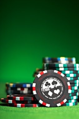 Live Lightning Roulette wheel and betting table on cumi 4d mobile screen