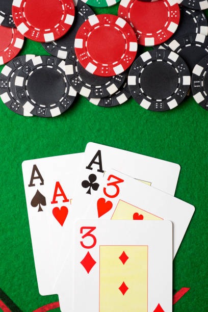 Mobile betting interface for Lightning Roulette showing number grid and prediction options